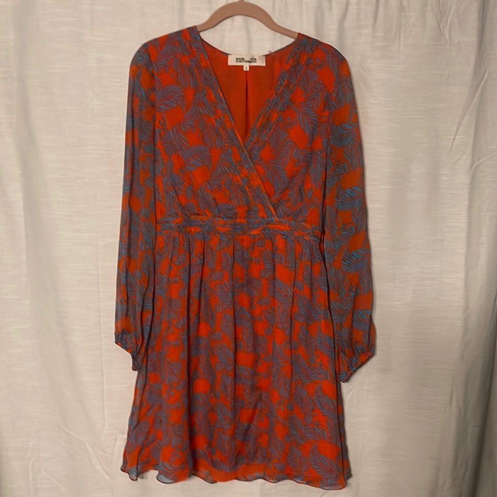 Diane Von Furstenberg silk wrap mini dress, size 6.